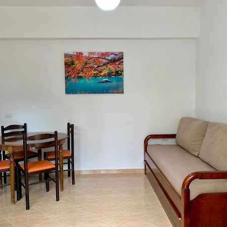 Maxus Apts Saranda Kültér fotó