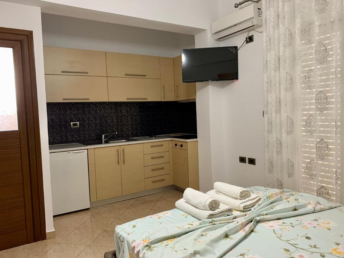 Maxus Apts Saranda Kültér fotó