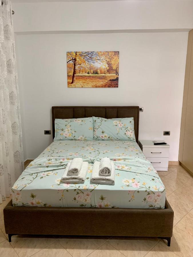 Maxus Apts Saranda Kültér fotó